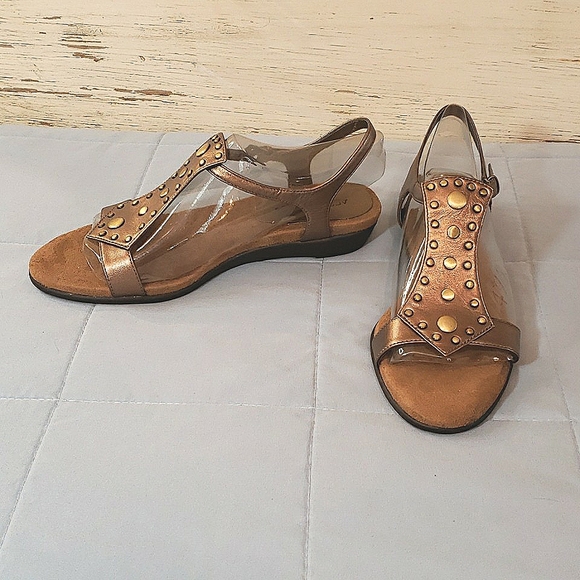 AEROSOLES Shoes - NEW Aerosoles Athens Wedge Gladiator Sandals Size 8
